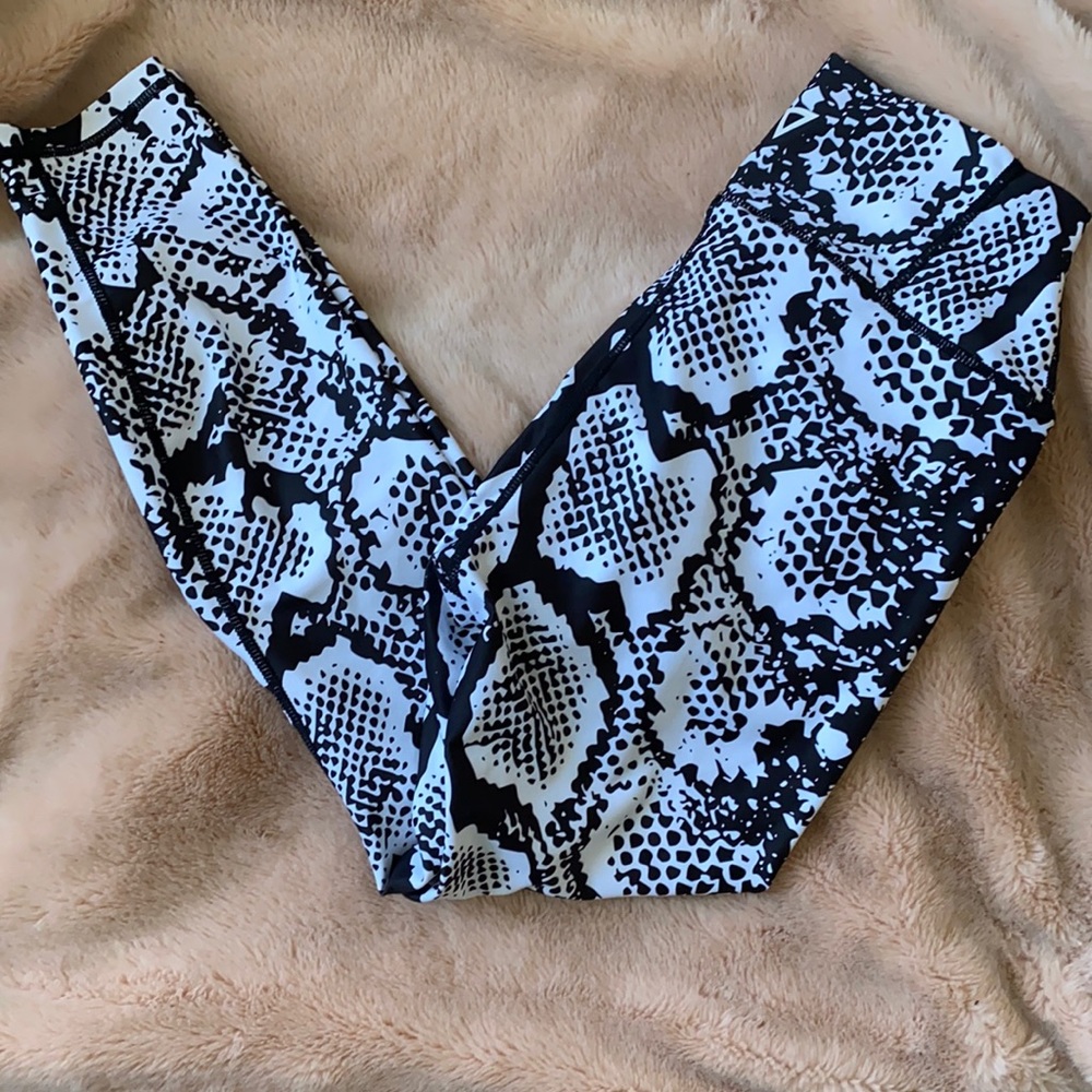 Snake prink gym leggings